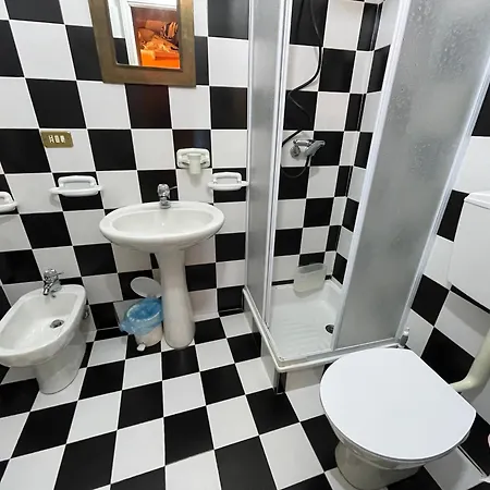 Apartament House Old Town 50m From Beach&shop Mentona